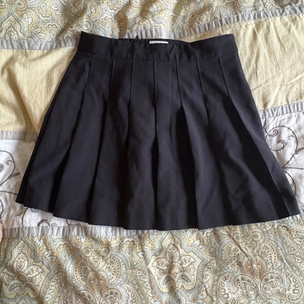 aritzia sunday best Black Pleated Skater Skirt
